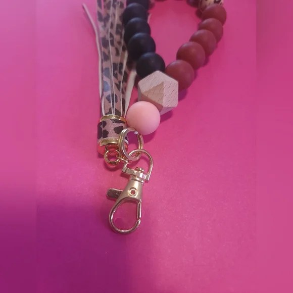 HOMEMADE Black Leopard Key Chain - Picture 3 of 3